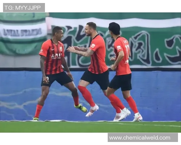 成都羽毛球队与杭州羽毛球队赛后复盘分析比赛节奏与策略对比