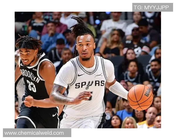 篮网战绩飘红,球迷热议球队能否逆袭登顶NBA 篮网战绩飘红,球迷热议球队能否逆袭登顶NBA